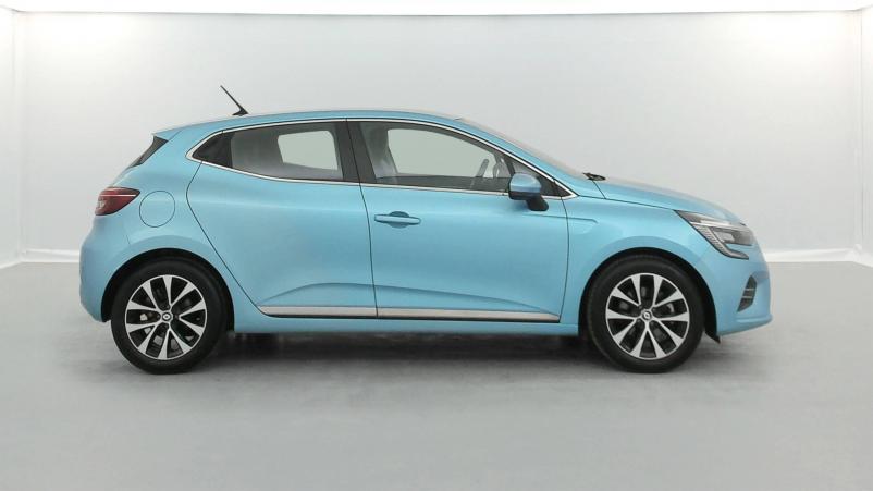 Vente en ligne Renault Clio 5 Clio E-Tech 140 - 21N au prix de 18 990 €