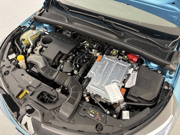 Vente en ligne Renault Clio 5 Clio E-Tech 140 - 21N au prix de 18 990 €