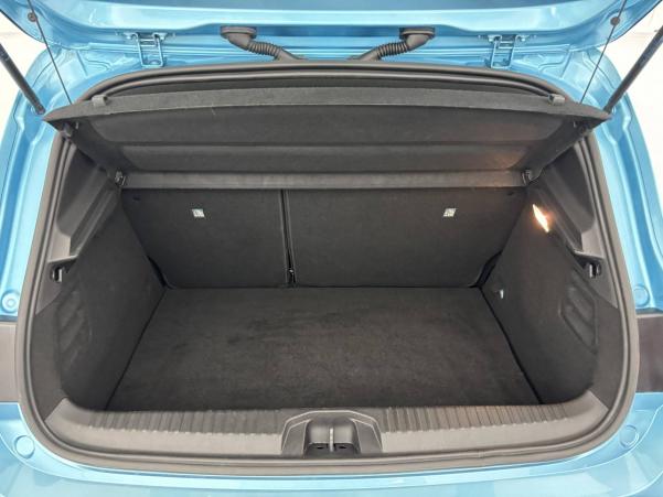 Vente en ligne Renault Clio 5 Clio E-Tech 140 - 21N au prix de 18 990 €