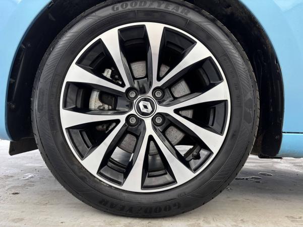 Vente en ligne Renault Clio 5 Clio E-Tech 140 - 21N au prix de 18 990 €