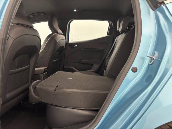 Vente en ligne Renault Clio 5 Clio E-Tech 140 - 21N au prix de 18 990 €