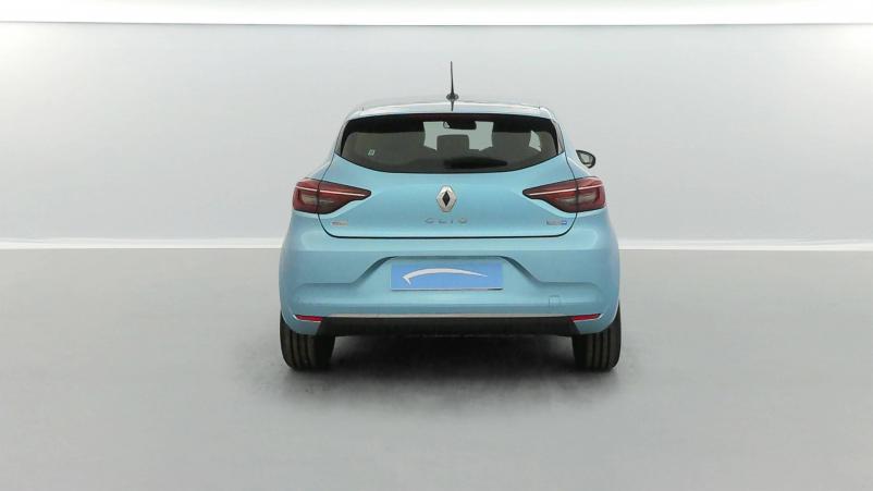 Vente en ligne Renault Clio 5 Clio E-Tech 140 - 21N au prix de 18 990 €