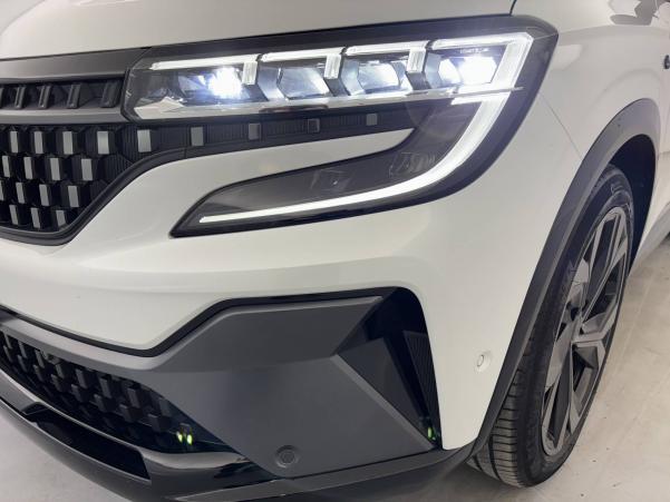 Vente en ligne Renault Austral  E-Tech hybrid 200 au prix de 35 990 €