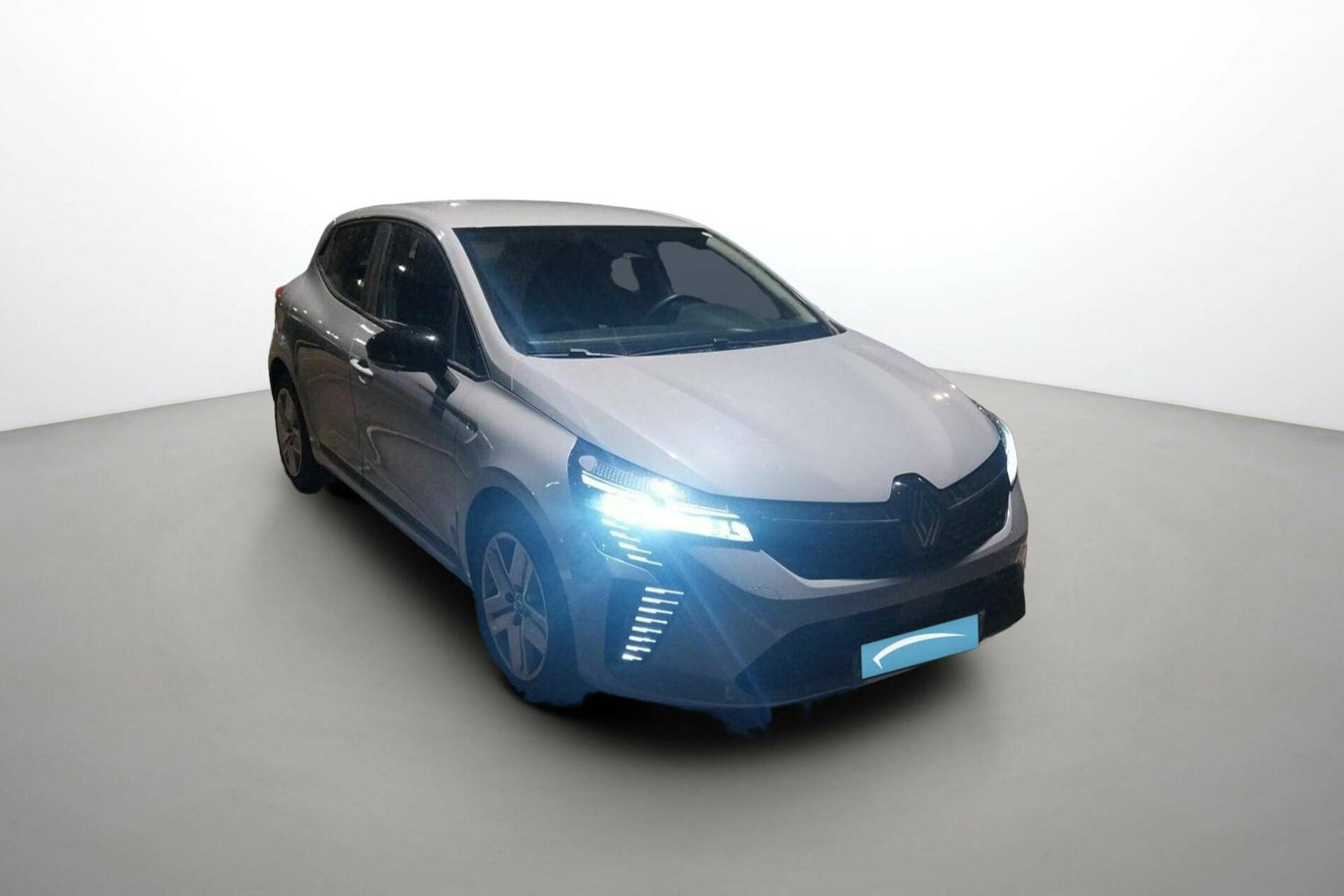 Vente en ligne Renault Clio 5 Clio TCe 90 au prix de 15 990 €