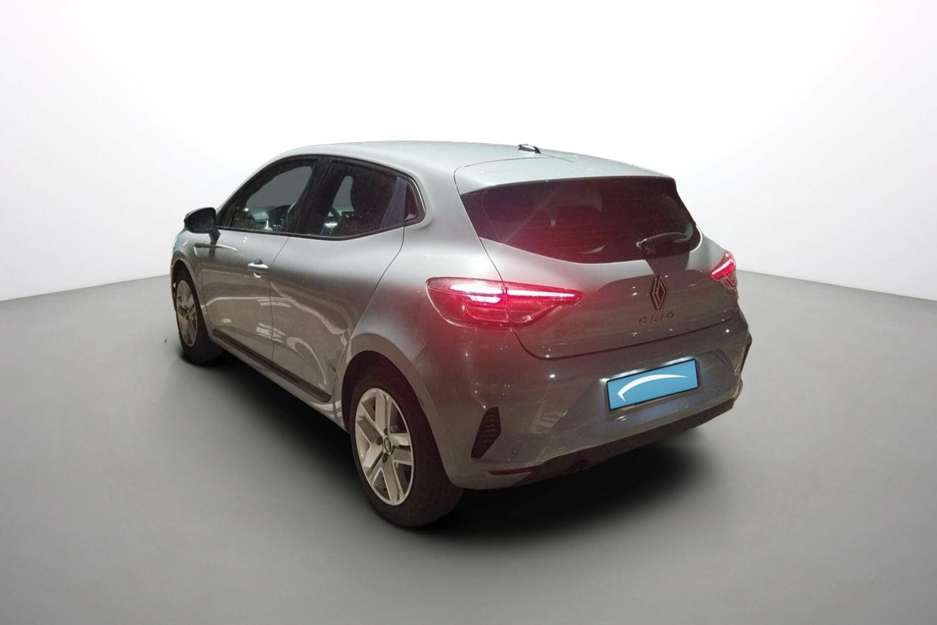 Vente en ligne Renault Clio 5 Clio TCe 90 au prix de 15 990 €