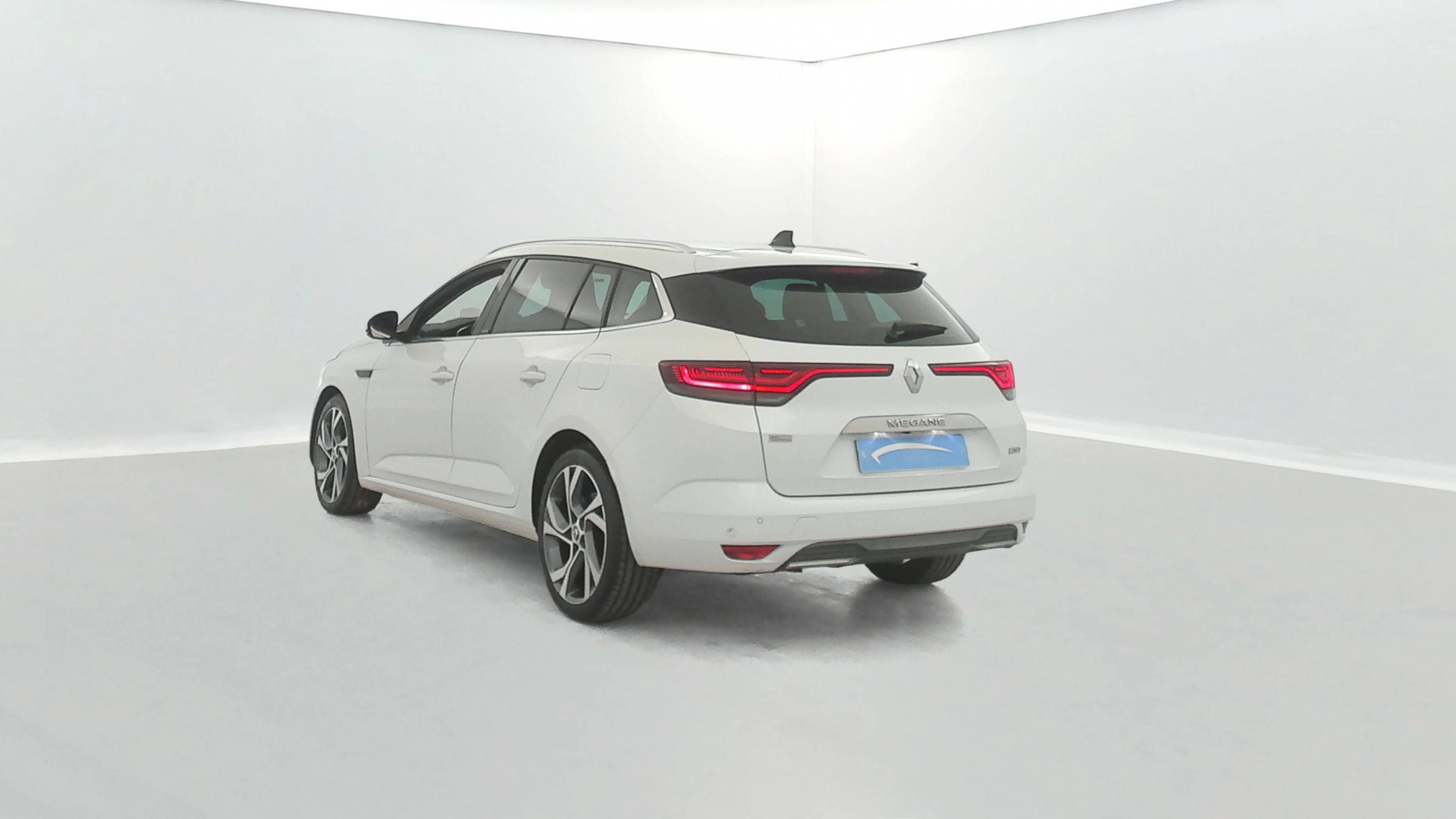 Vente en ligne Renault Megane 4 Estate Mégane IV Estate E-TECH Plug-In Hybride 160 au prix de 16 990 €