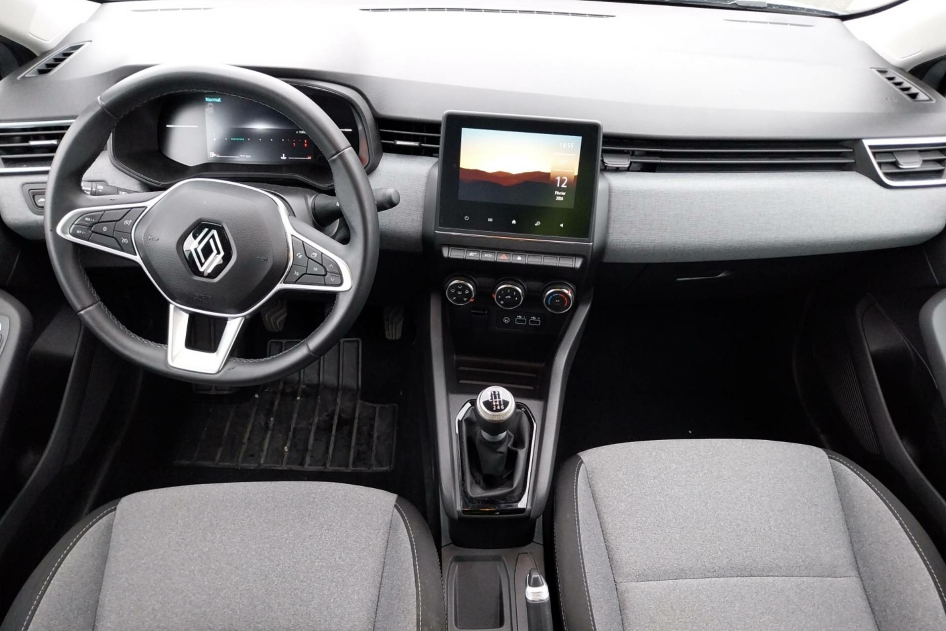 Vente en ligne Renault Clio 5 Clio TCe 90 au prix de 15 990 €