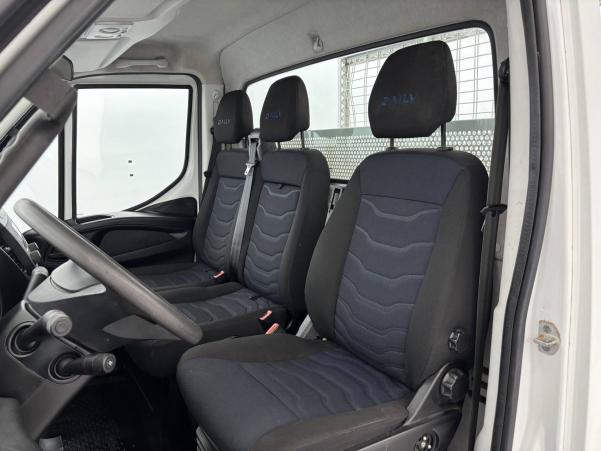 Vente en ligne Iveco Dayli Chassis Cabine DAILY CHASSIS CAB 35 C 15H/P EMP 3450 QUAD-LEAF BVM6 au prix de 33 990 €