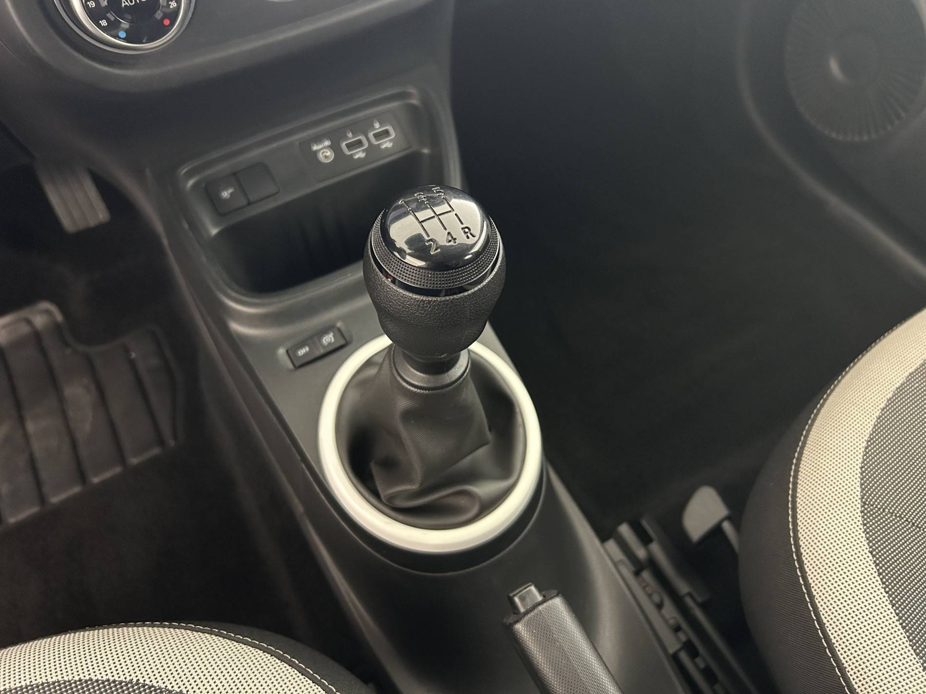 Vente en ligne Renault Twingo 3  SCe 65 au prix de 11 990 €