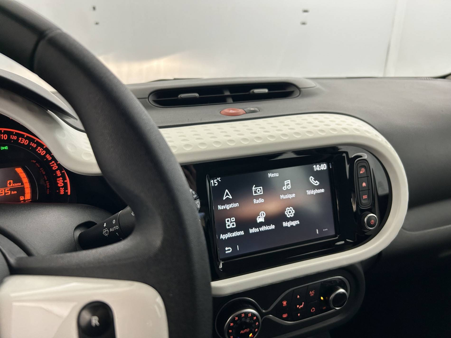 Vente en ligne Renault Twingo 3  SCe 65 au prix de 12 190 €