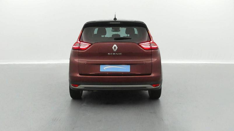 Vente en ligne Renault Grand Scenic 4 Grand Scenic TCe 140 FAP au prix de 14 590 €