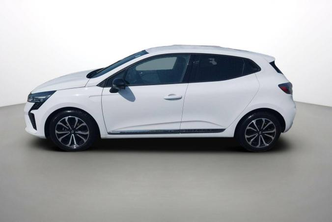 Vente en ligne Renault Clio 5 Clio TCe 90 au prix de 17 770 €