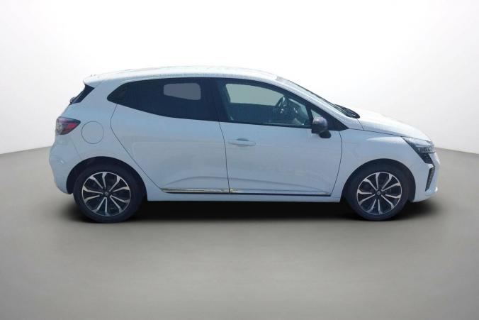 Vente en ligne Renault Clio 5 Clio TCe 90 au prix de 17 770 €