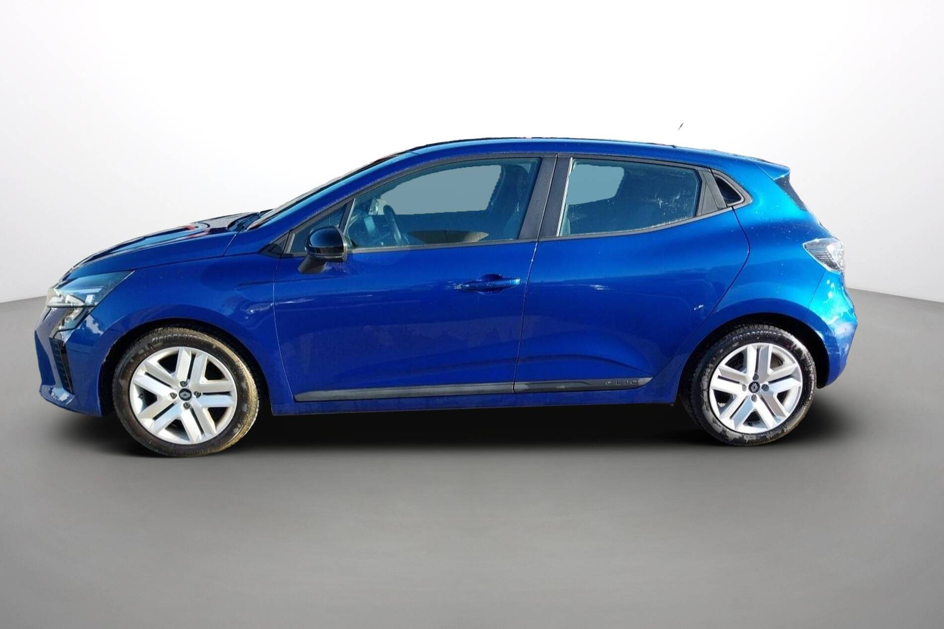 Vente en ligne Renault Clio 5 Clio TCe 90 au prix de 15 990 €