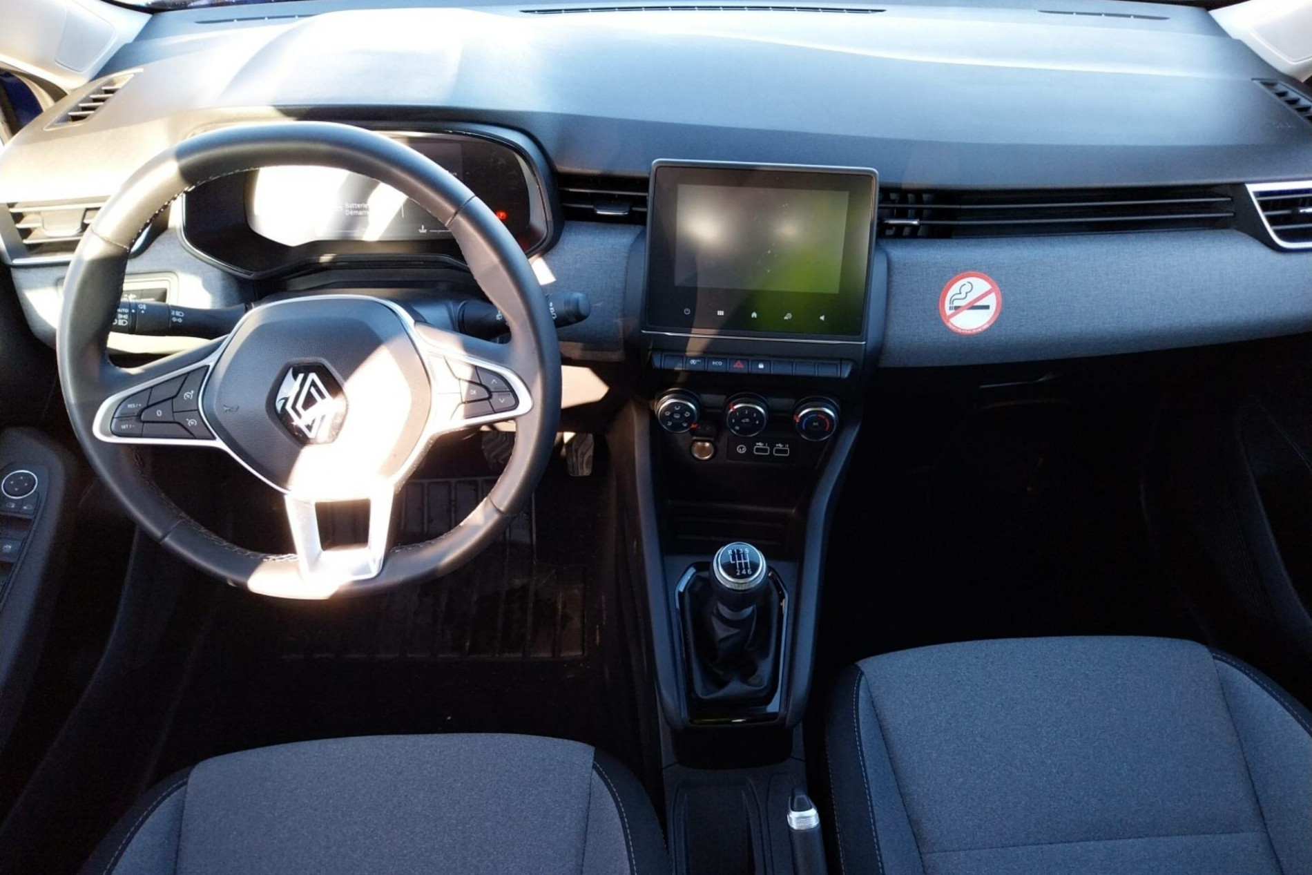 Vente en ligne Renault Clio 5 Clio TCe 90 au prix de 15 990 €