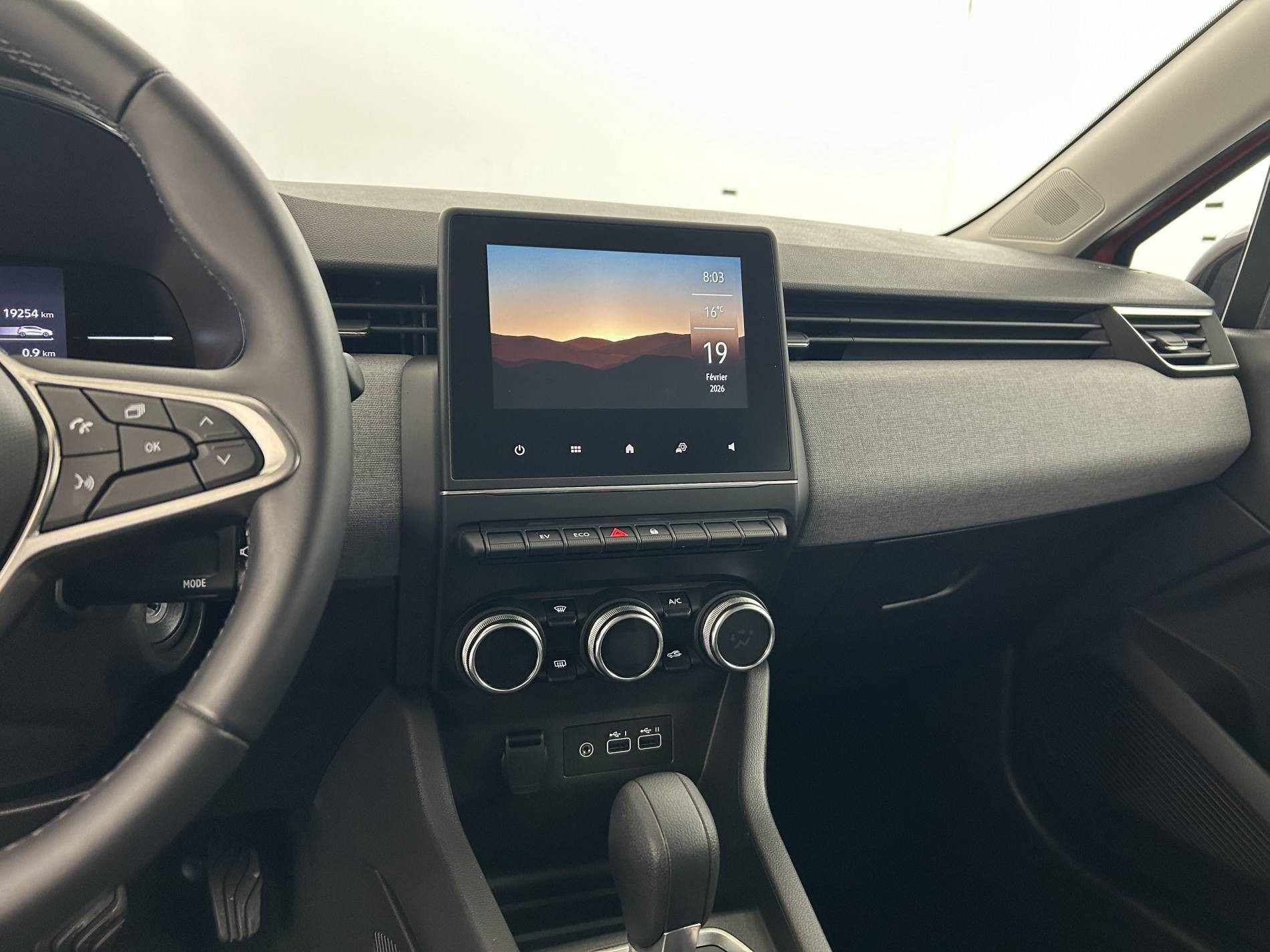 Vente en ligne Renault Clio 5 Clio E-Tech full hybrid 145 ch GSR2 au prix de 20 590 €