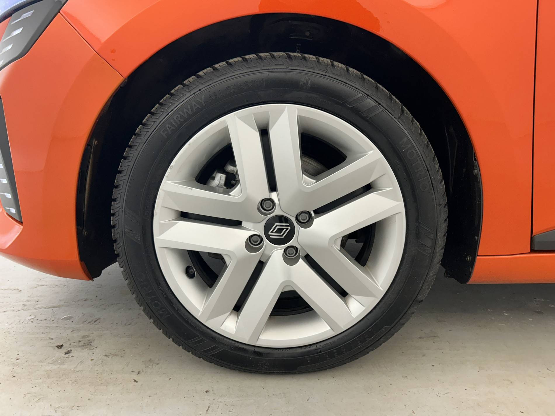 Vente en ligne Renault Clio 5 Clio E-Tech full hybrid 145 ch GSR2 au prix de 20 590 €