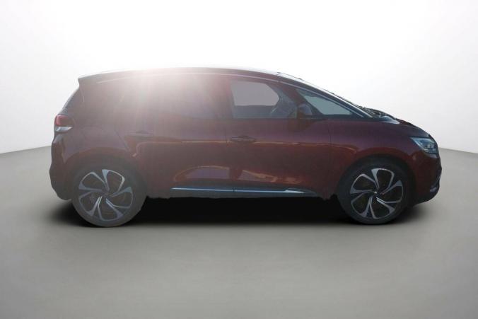 Vente en ligne Renault Scenic 4 Scenic Blue dCi 150 au prix de 17 900 €