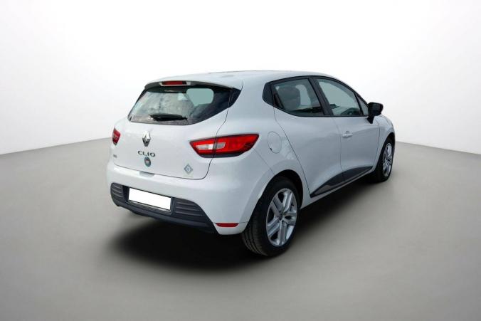 Vente en ligne Renault Clio 4 Clio TCe 75 au prix de 10 790 €