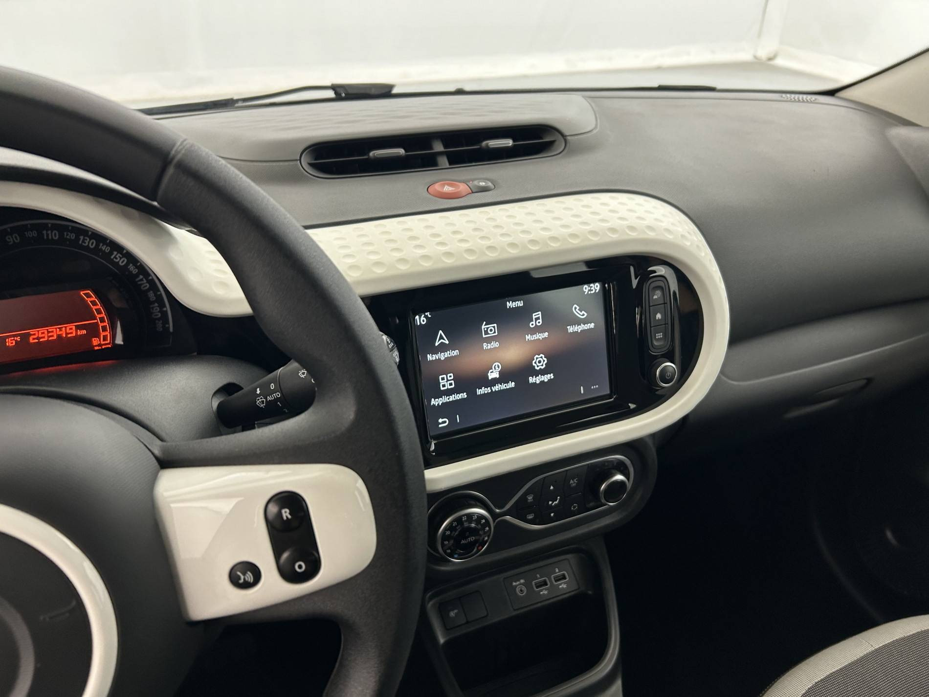 Vente en ligne Renault Twingo 3  SCe 65 au prix de 11 990 €