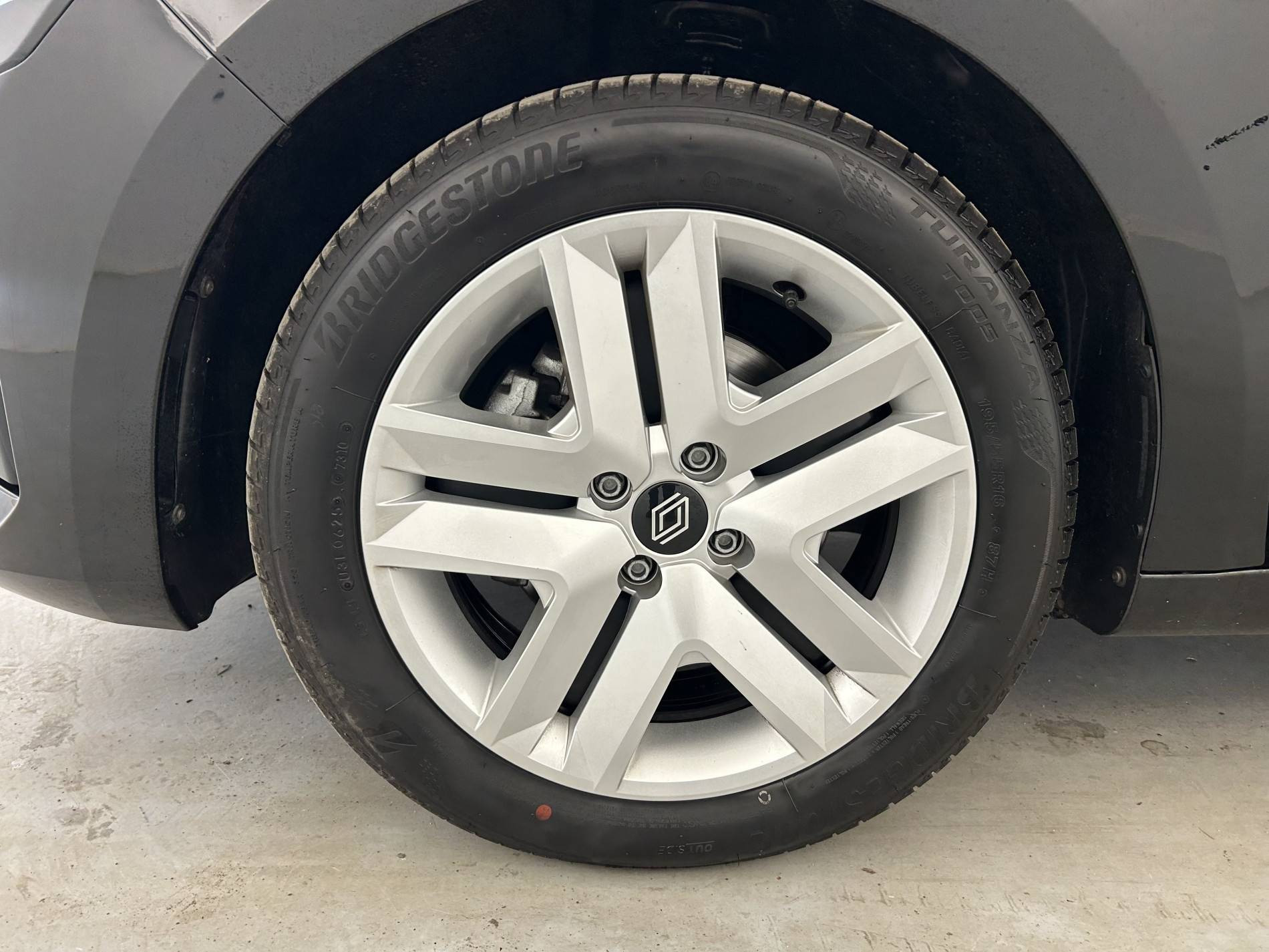 Vente en ligne Renault Clio 5 Clio Blue dCi 100 ch GSR2 au prix de 18 990 €