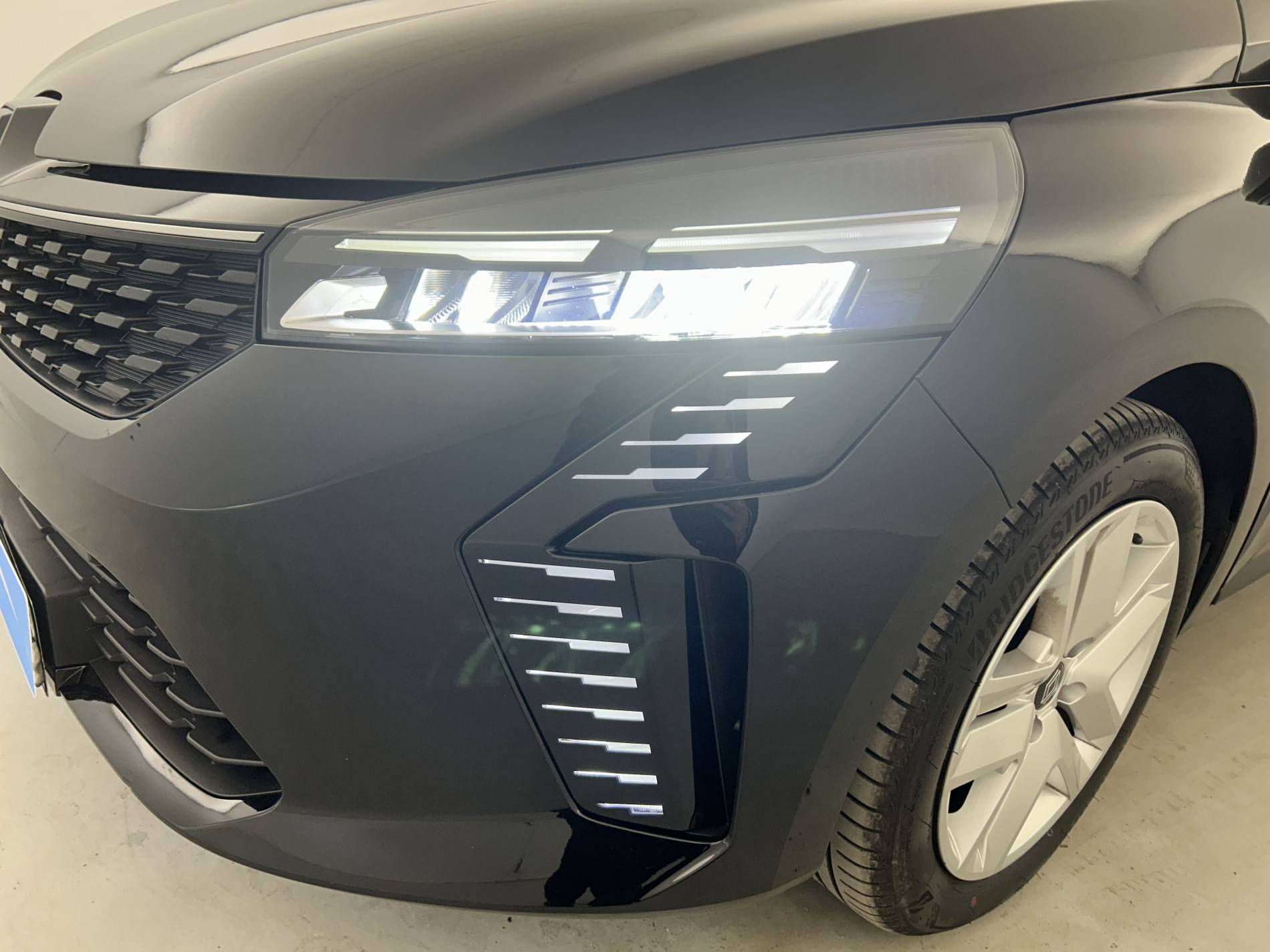 Vente en ligne Renault Clio 5 Clio Blue dCi 100 ch GSR2 au prix de 18 990 €