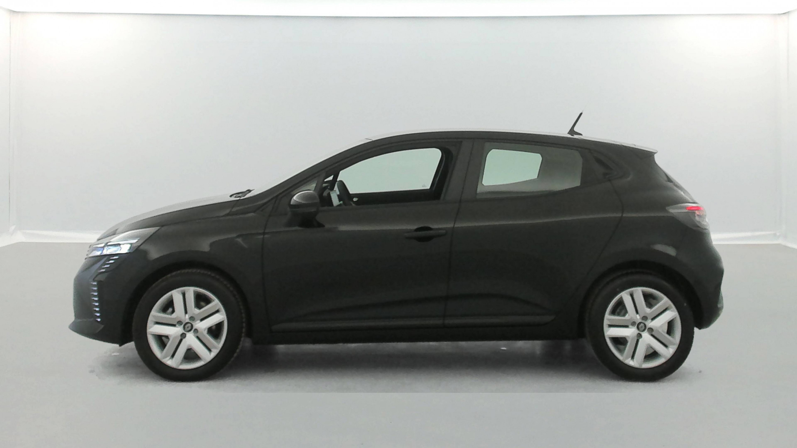 Vente en ligne Renault Clio 5 Clio Blue dCi 100 ch GSR2 au prix de 18 990 €