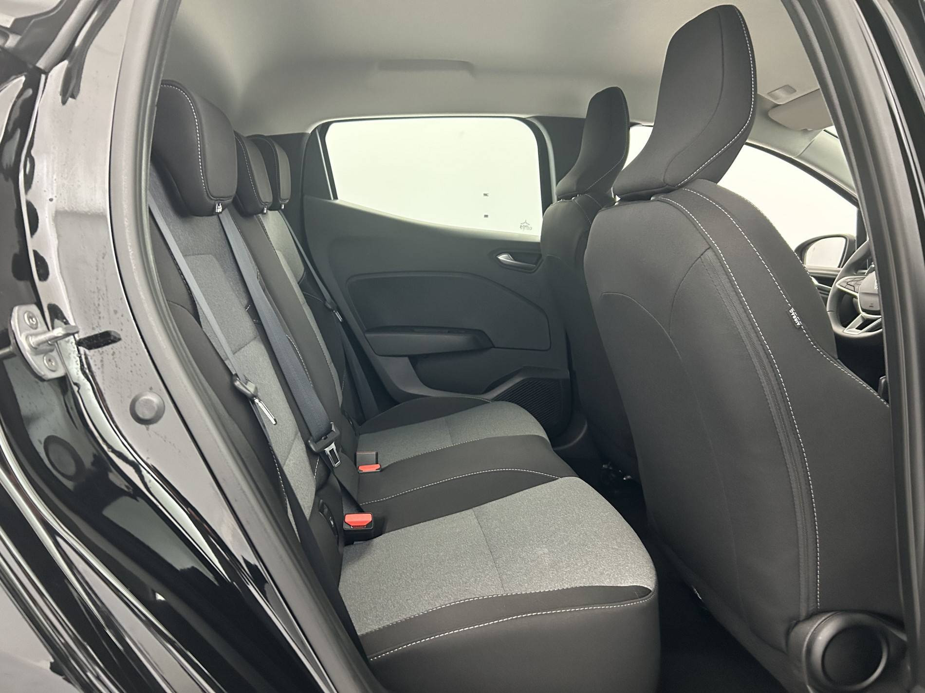 Vente en ligne Renault Clio 5 Clio Blue dCi 100 ch GSR2 au prix de 18 990 €