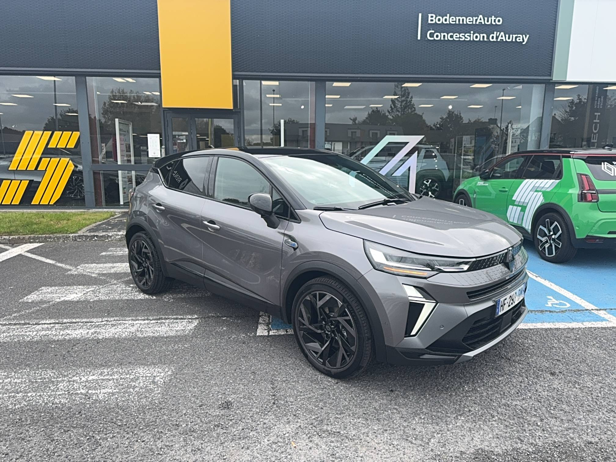 Renault Captur  E-Tech full hybrid 160 ch occasion de 2025 en vente à Auray