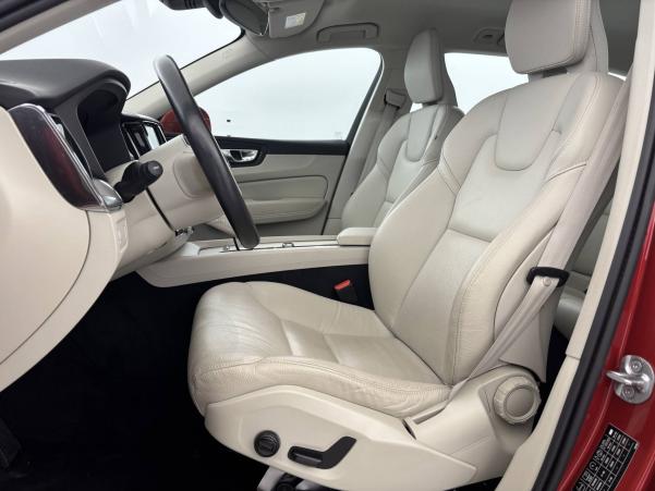 Vente en ligne Volvo XC60  B4 197 ch Geartronic 8 au prix de 32 490 €