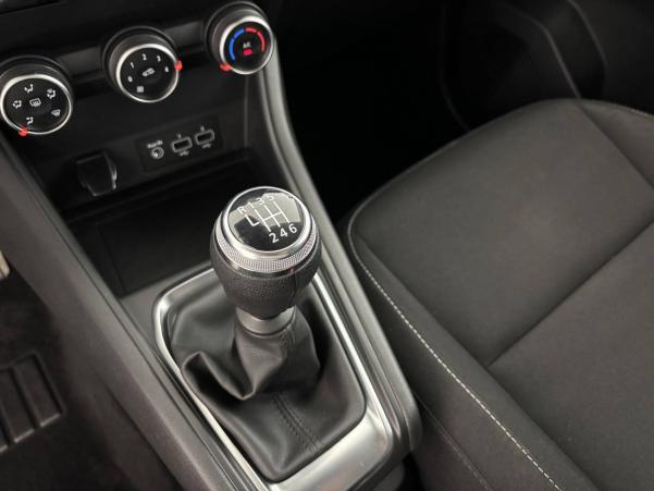 Vente en ligne Renault Captur  Blue dCi 95 au prix de 14 570 €