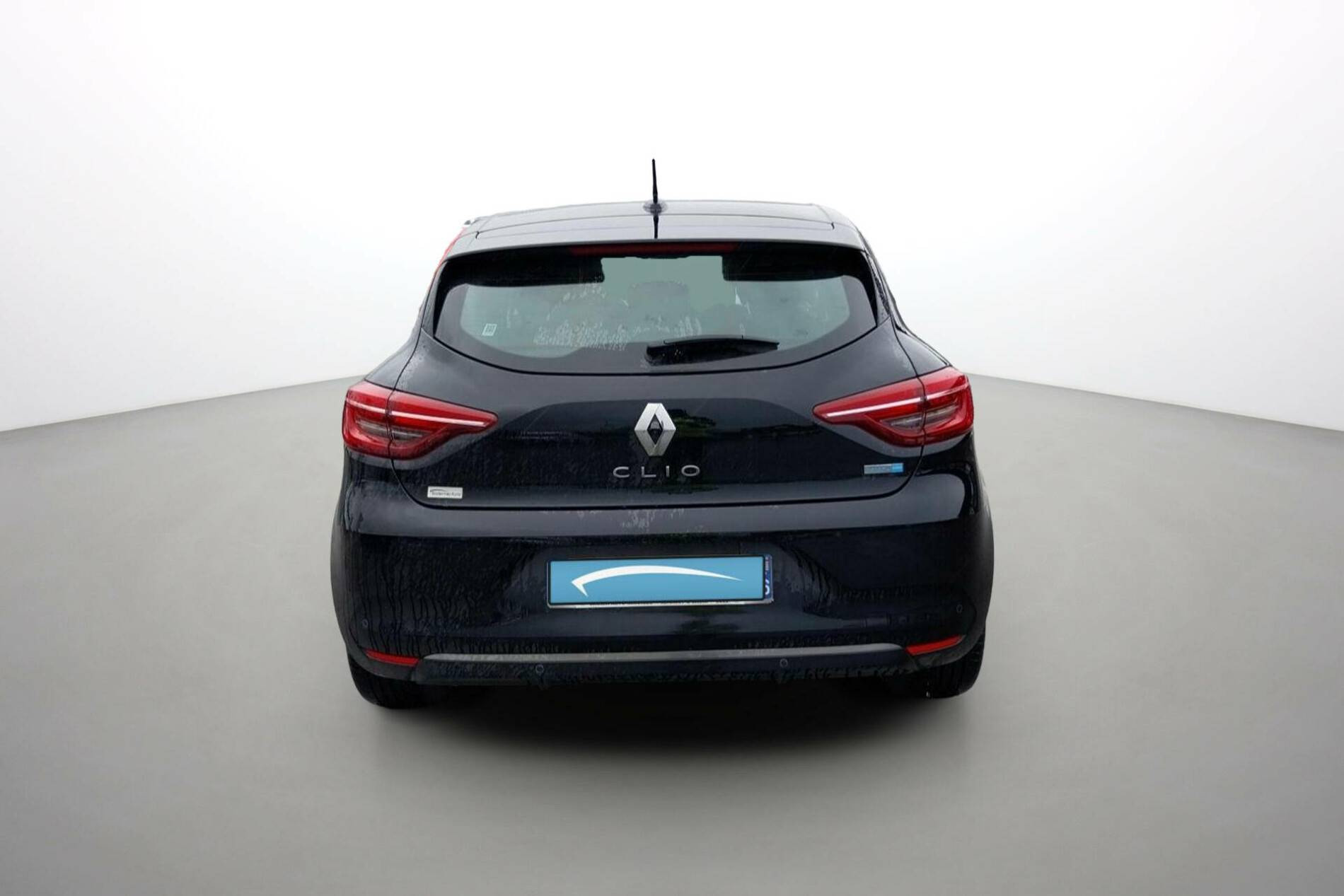 Vente en ligne Renault Clio 5 Clio E-Tech 140 au prix de 16 890 €