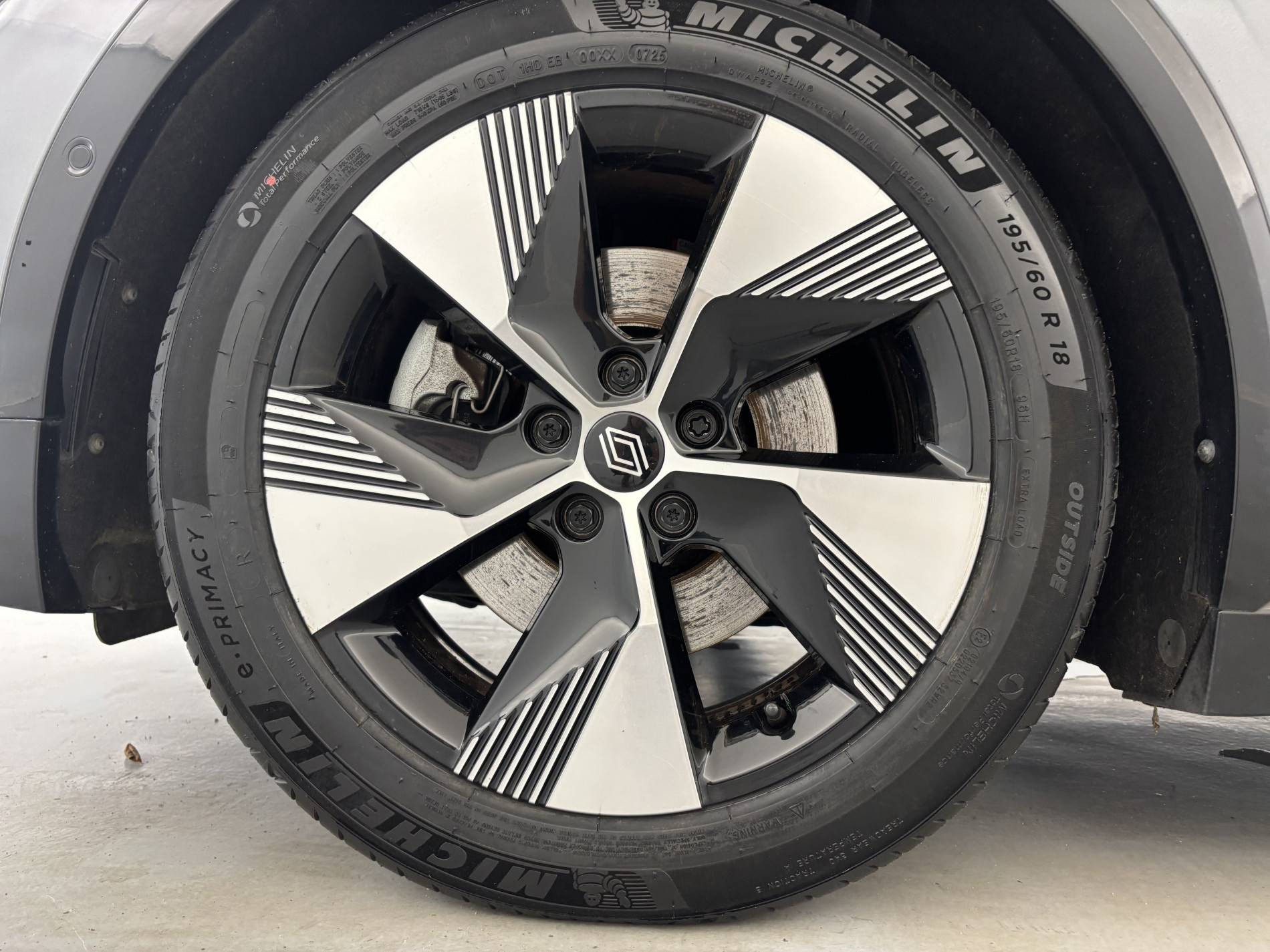 Vente en ligne Renault Megane E-Tech  EV40 130ch standard charge au prix de 21 990 €