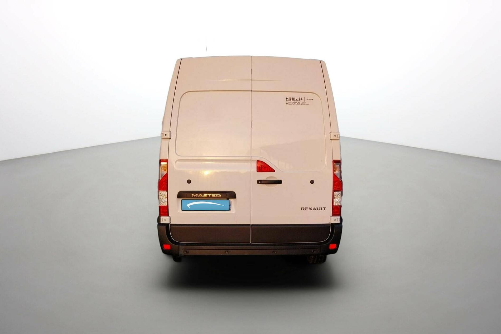 Vente en ligne Renault Master Fourgon MASTER FGN TRAC F3500 L2H2 BLUE DCI 150 au prix de 27 870 €