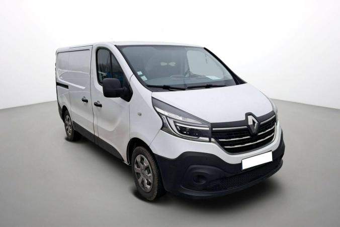 Vente en ligne Renault Trafic 3 Fourgon TRAFIC FGN L1H1 1000 KG DCI 120 au prix de 16 390 €