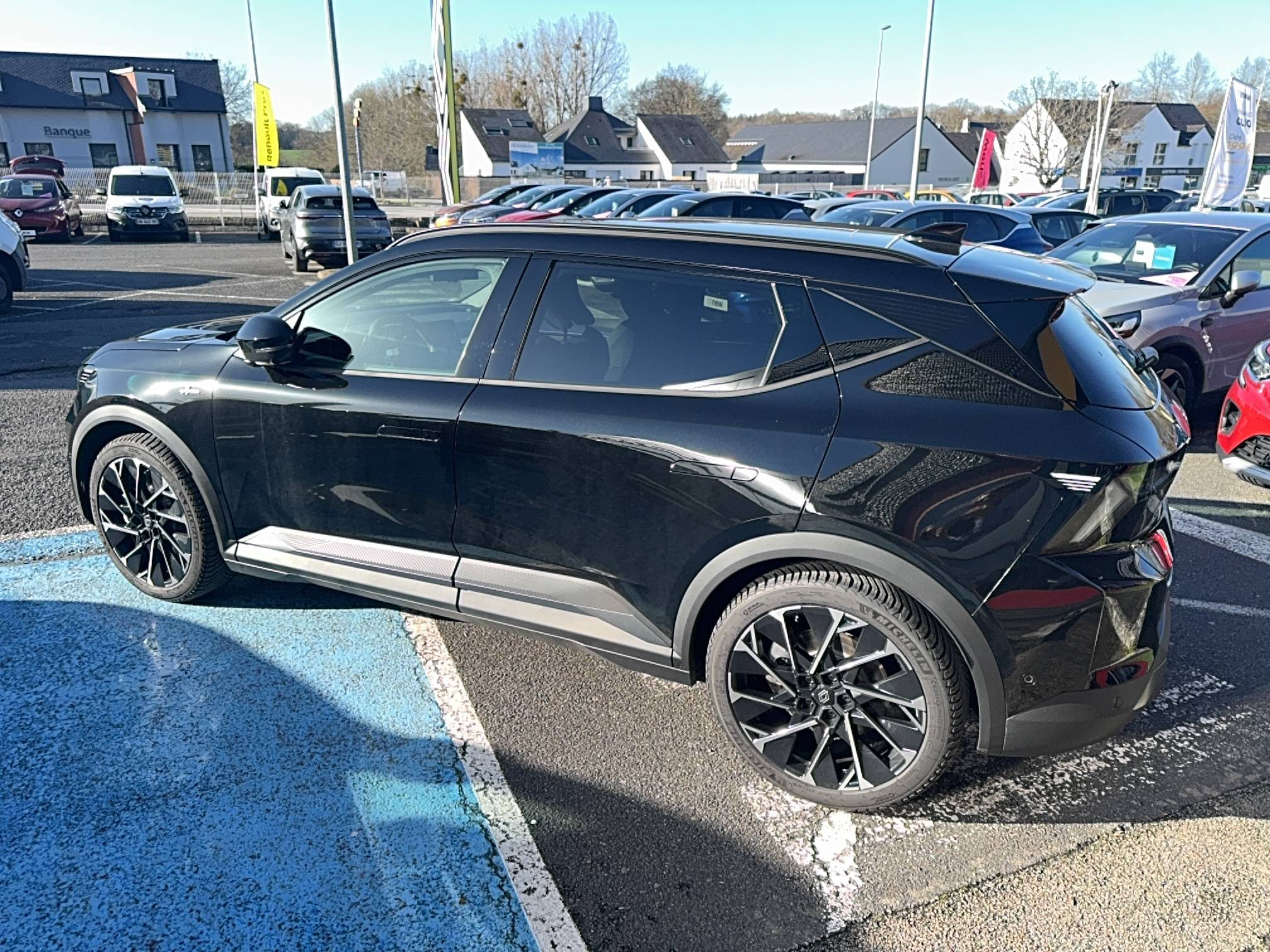 Vente en ligne Renault Scenic E-Tech  220 ch grande autonomie au prix de 47 900 €