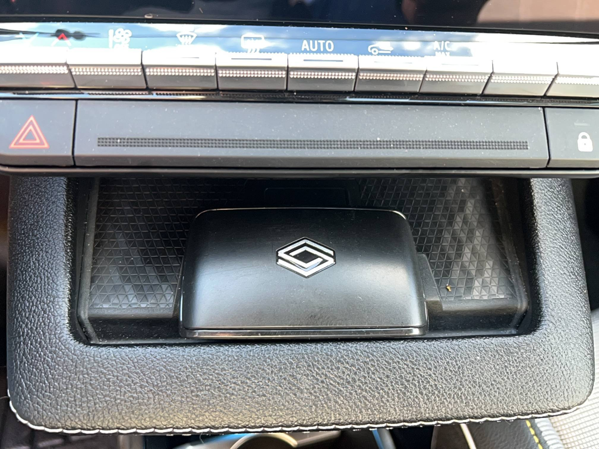 Vente en ligne Renault Scenic E-Tech  220 ch grande autonomie au prix de 37 390 €