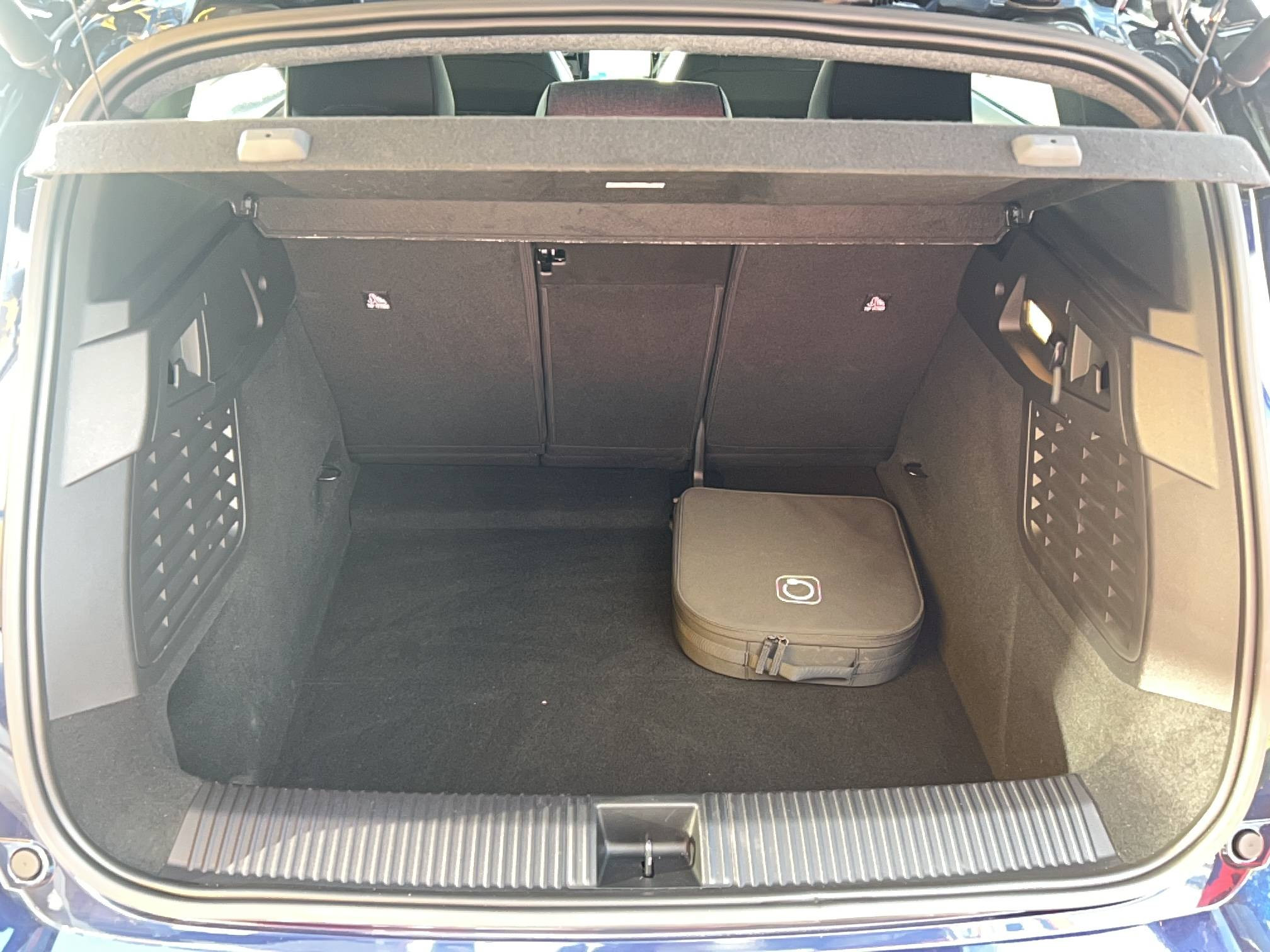 Vente en ligne Renault Scenic E-Tech  220 ch grande autonomie au prix de 37 390 €