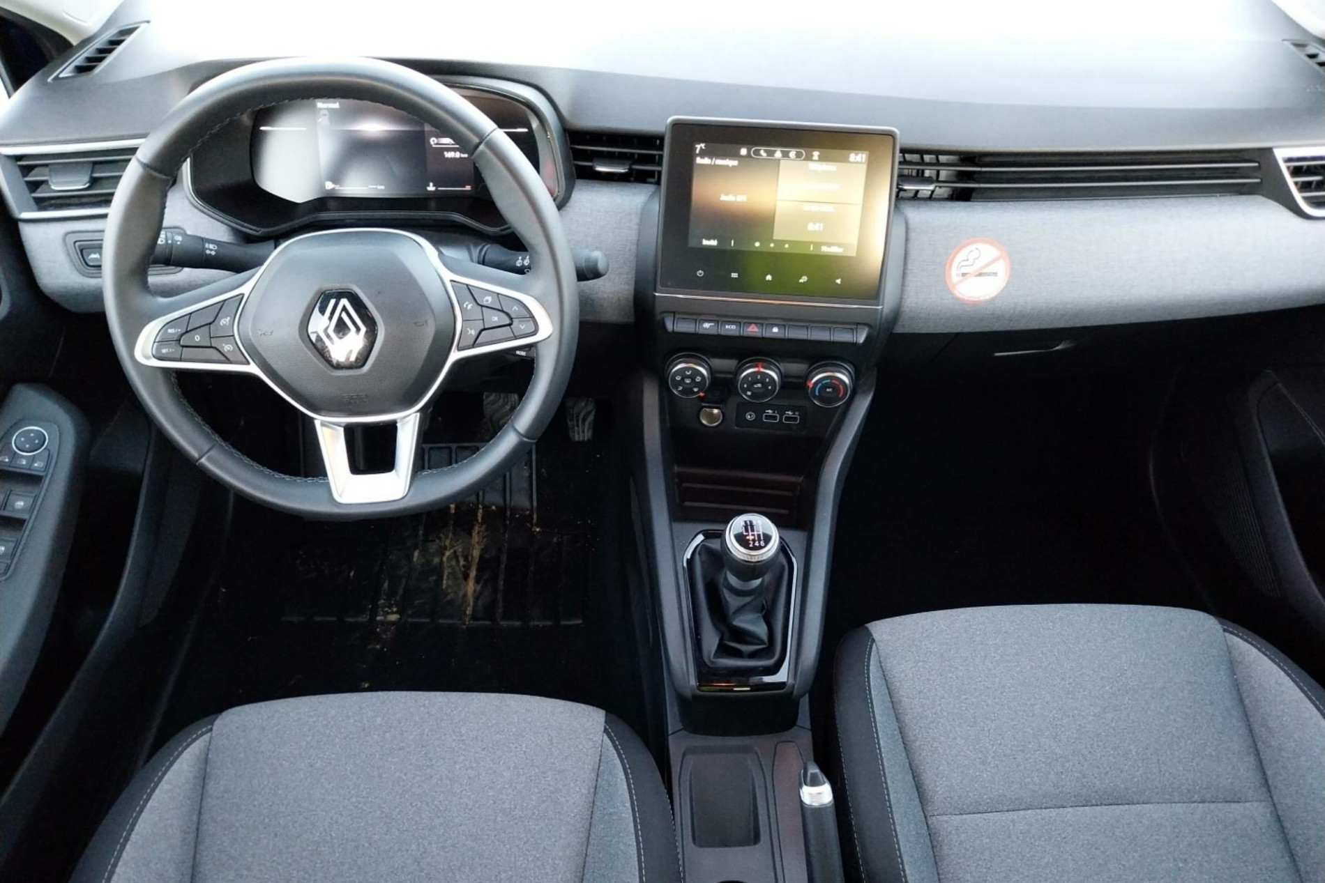 Vente en ligne Renault Clio 5 Clio TCe 90 au prix de 15 990 €