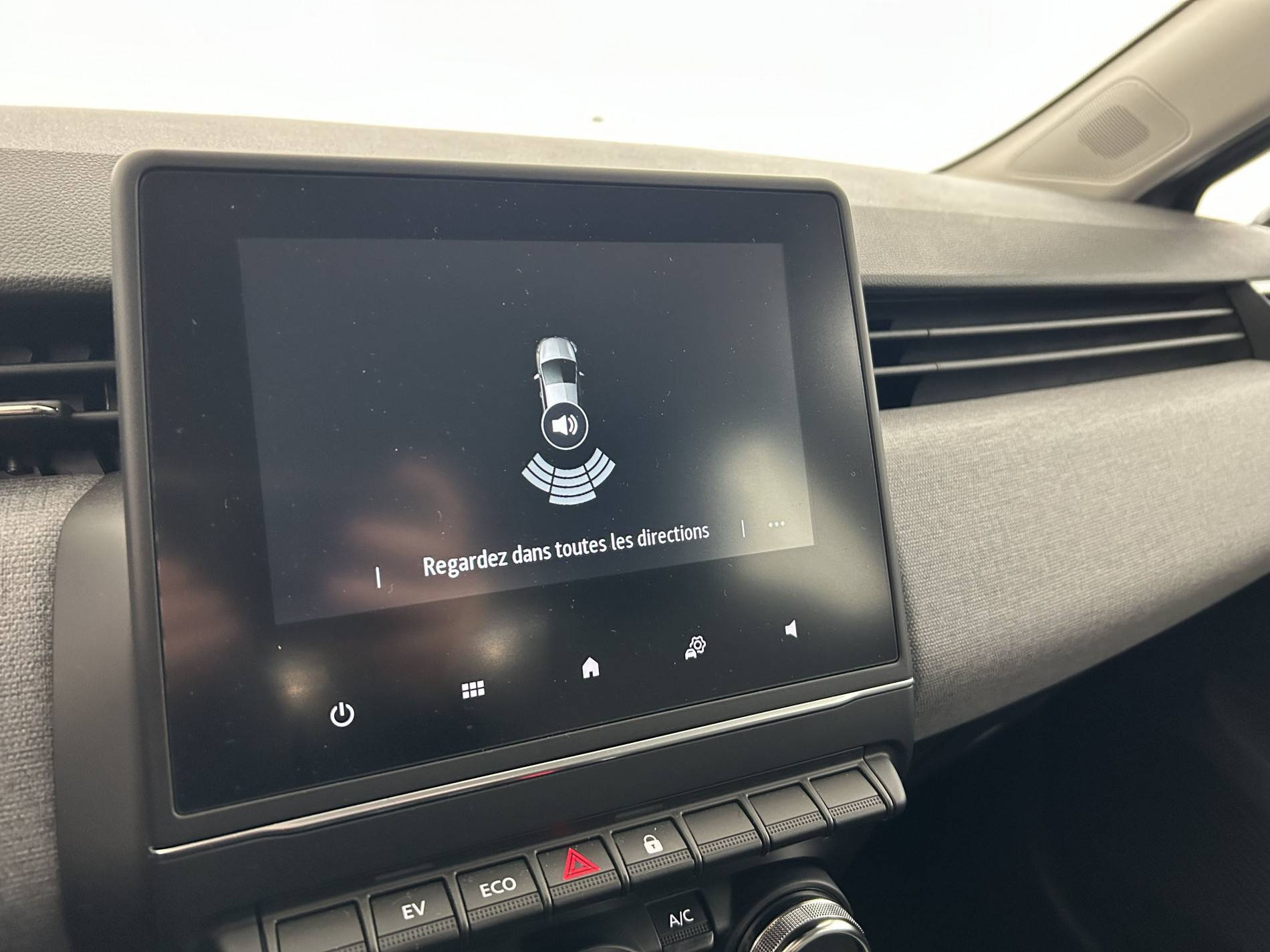 Vente en ligne Renault Clio 5 Clio E-Tech full hybrid 145 ch GSR2 au prix de 20 590 €