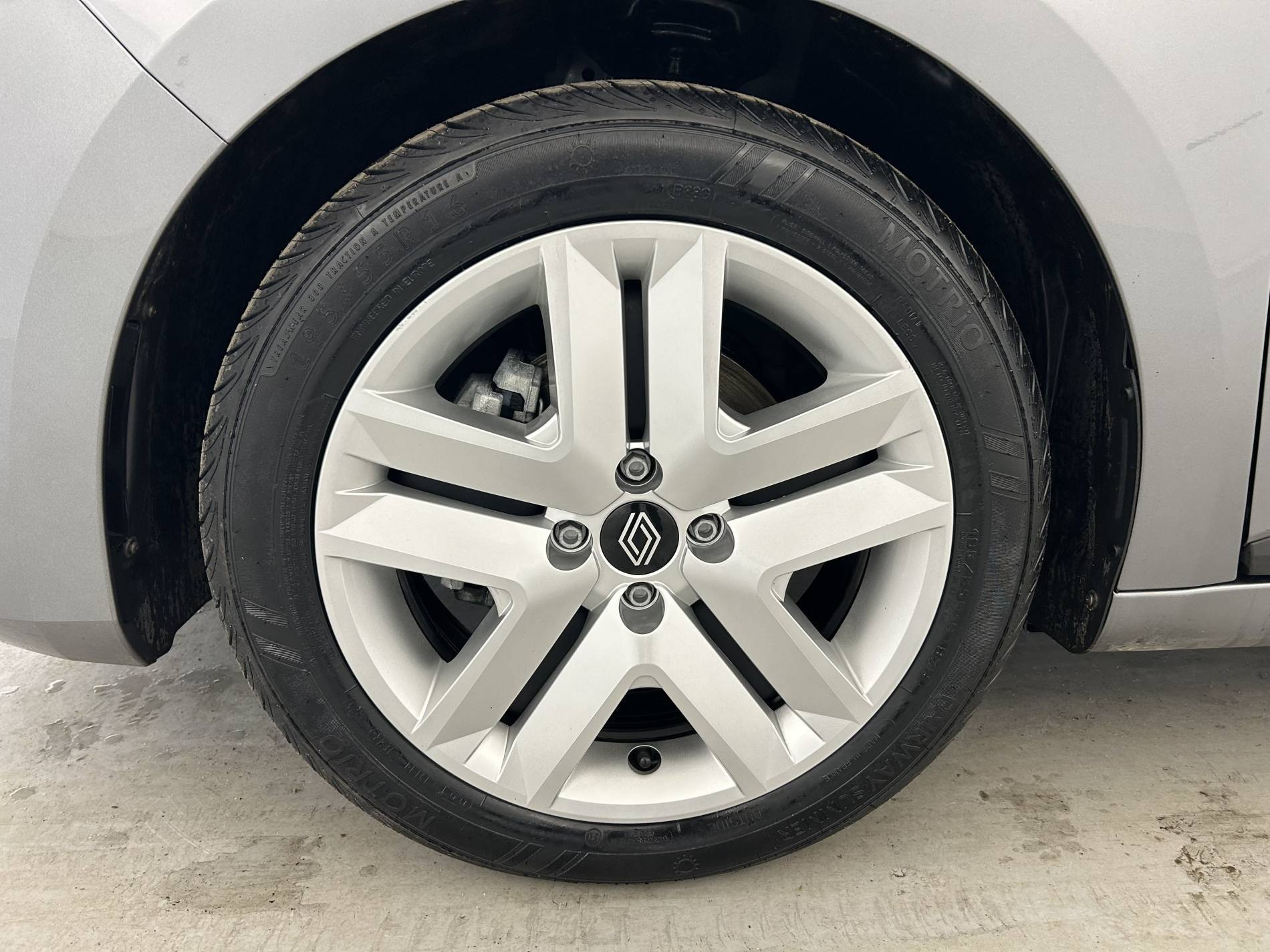 Vente en ligne Renault Clio 5 Clio E-Tech full hybrid 145 ch GSR2 au prix de 20 590 €