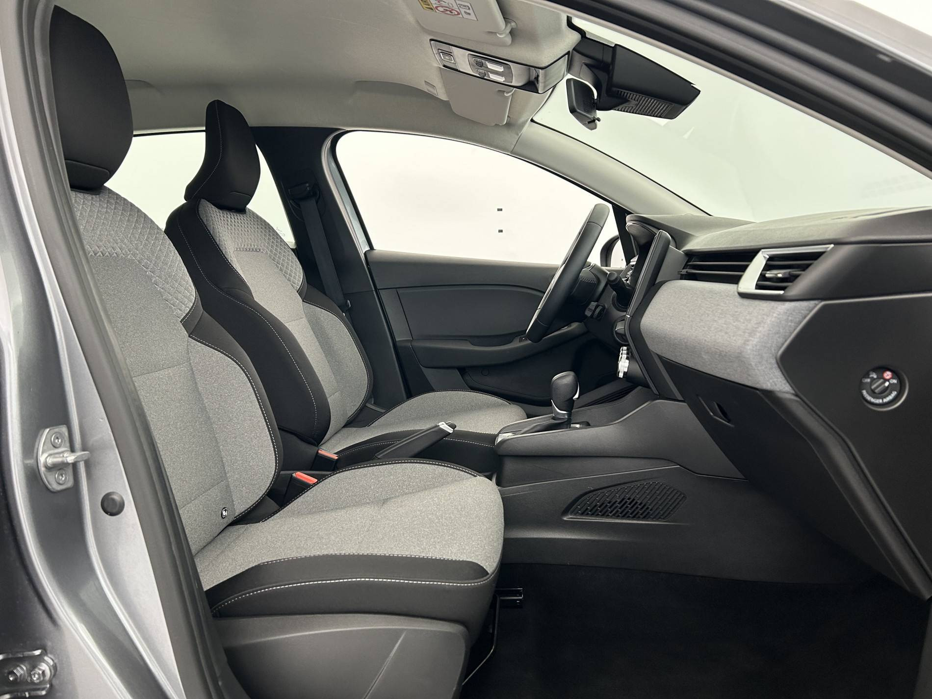 Vente en ligne Renault Clio 5 Clio E-Tech full hybrid 145 ch GSR2 au prix de 20 590 €