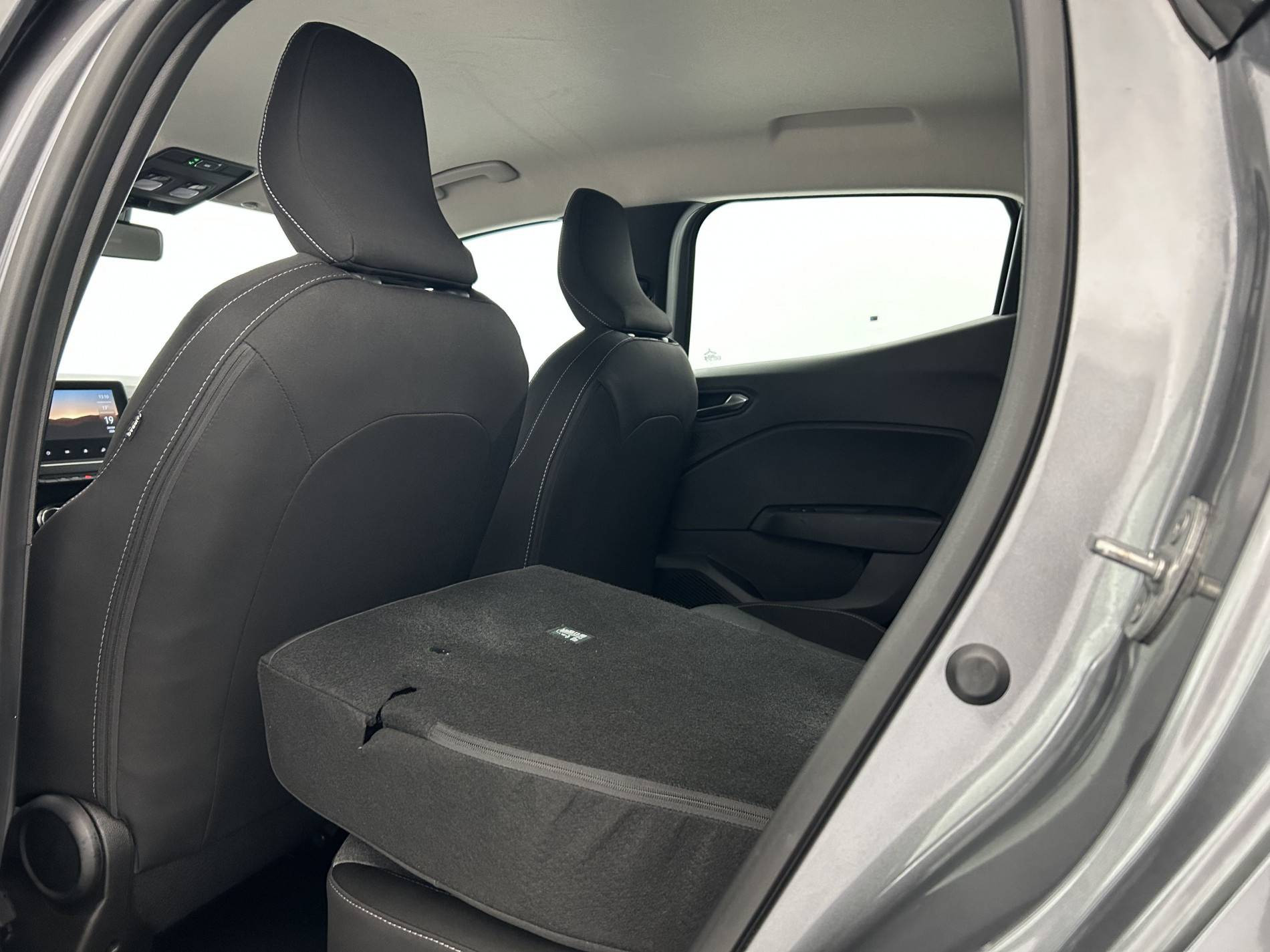 Vente en ligne Renault Clio 5 Clio E-Tech full hybrid 145 ch GSR2 au prix de 20 590 €