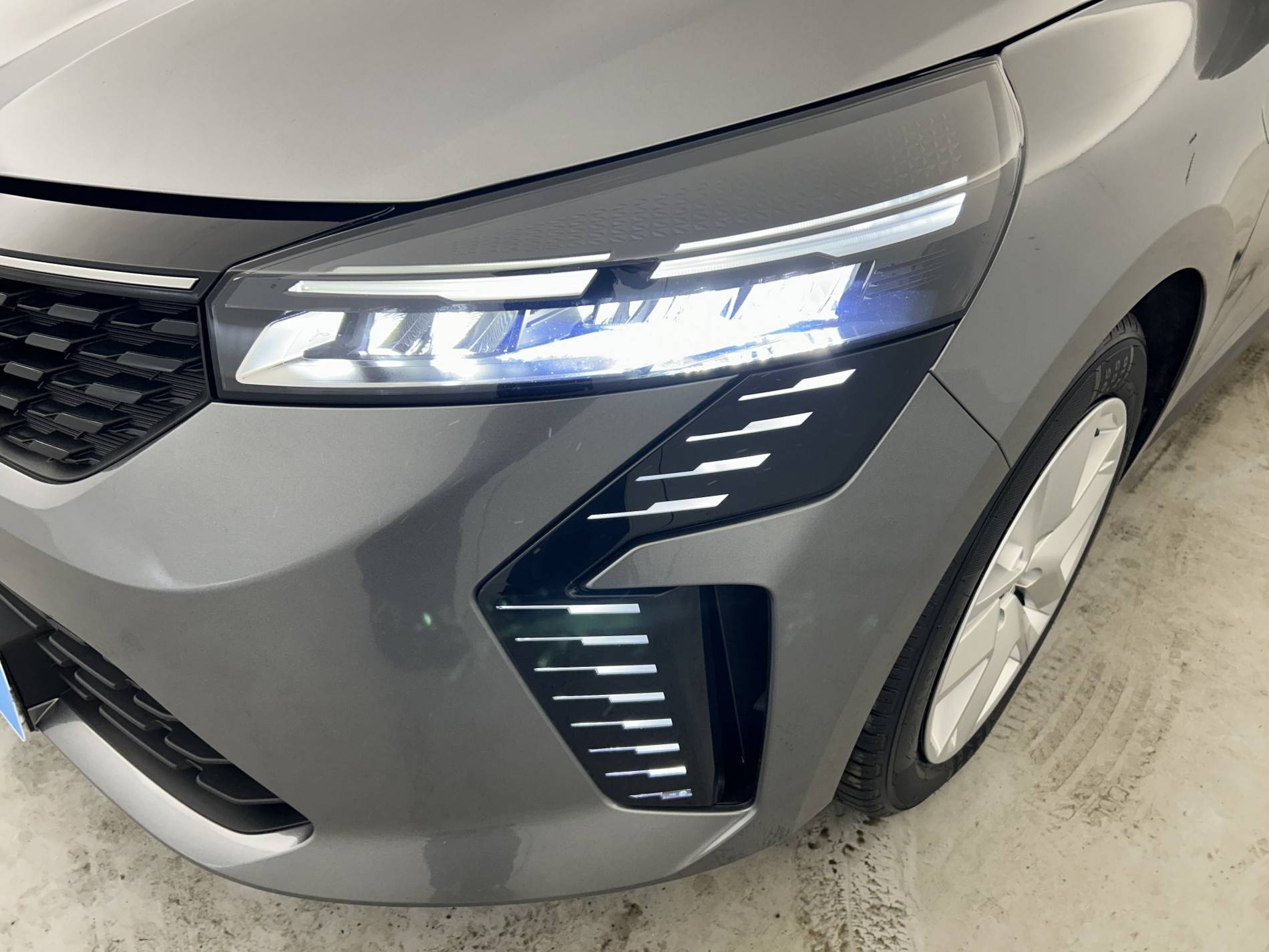 Vente en ligne Renault Clio 5 Clio E-Tech full hybrid 145 ch GSR2 au prix de 20 590 €