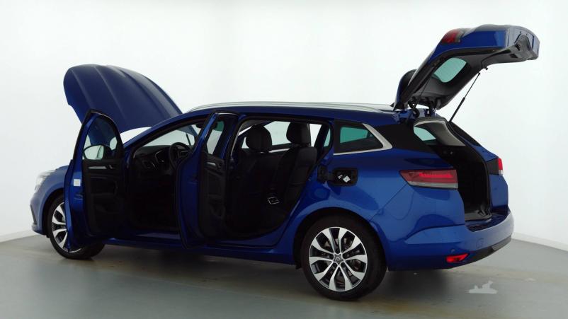 Vente en ligne Renault Megane 4 Estate  E-Tech plug-in hybrid 160 au prix de 26 490 €