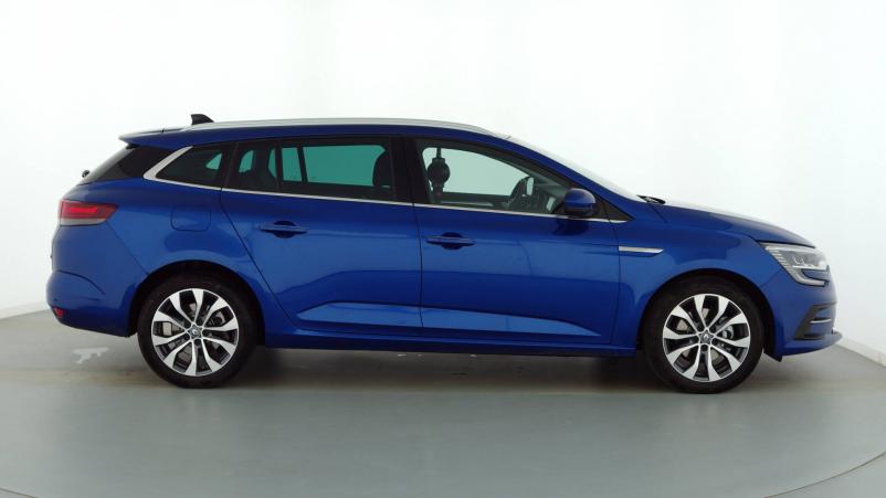 Vente en ligne Renault Megane 4 Estate  E-Tech plug-in hybrid 160 au prix de 26 490 €