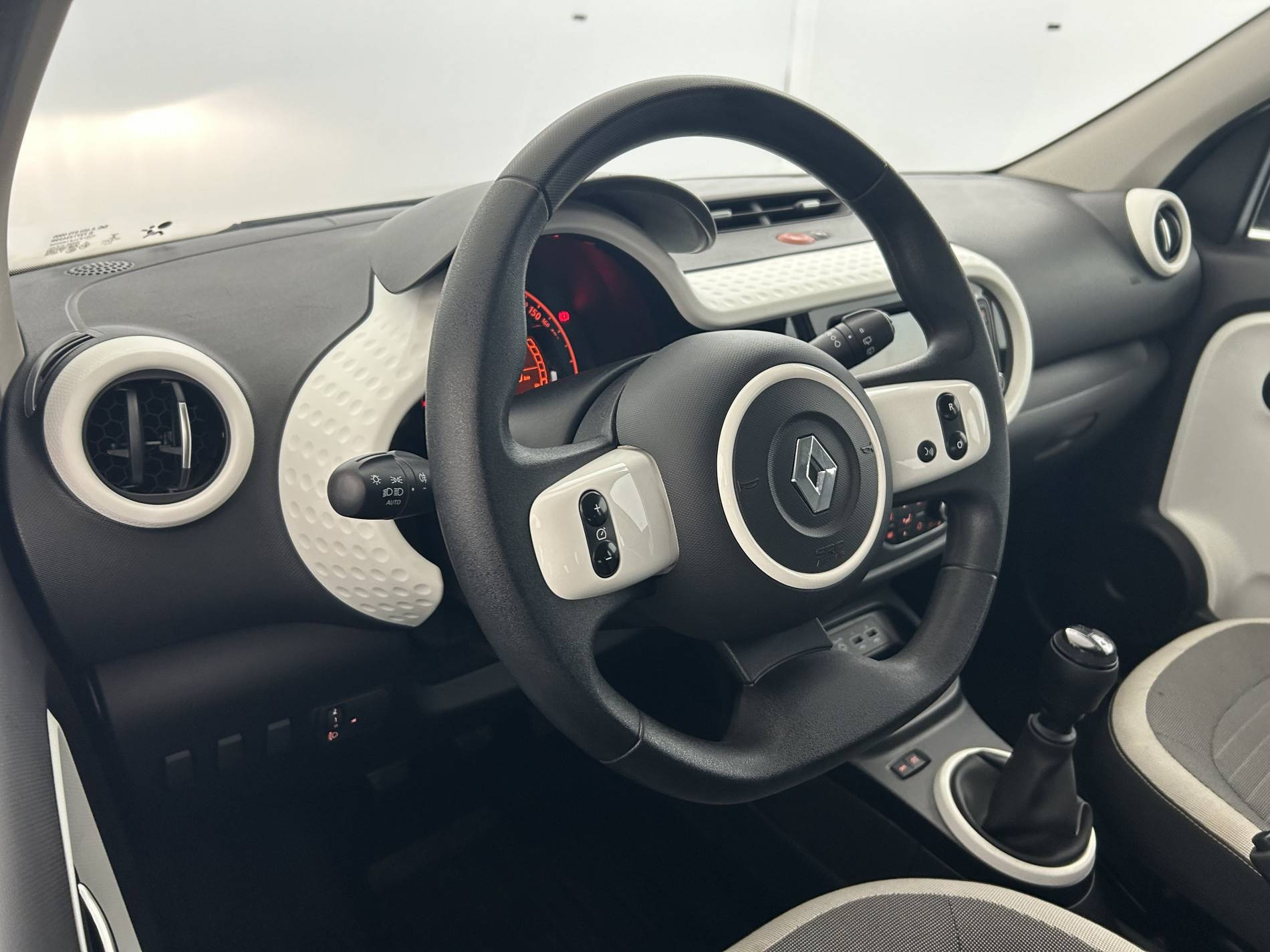 Vente en ligne Renault Twingo 3  SCe 65 au prix de 11 990 €