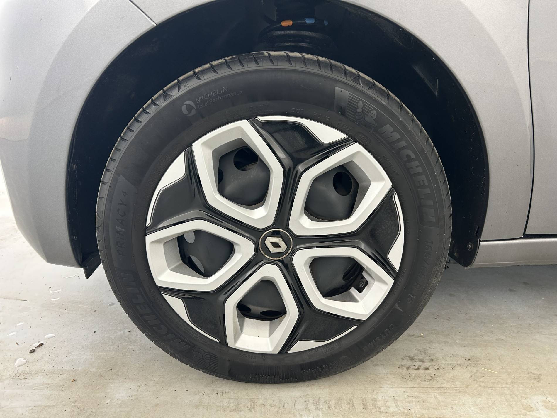 Vente en ligne Renault Twingo 3  SCe 65 au prix de 11 990 €