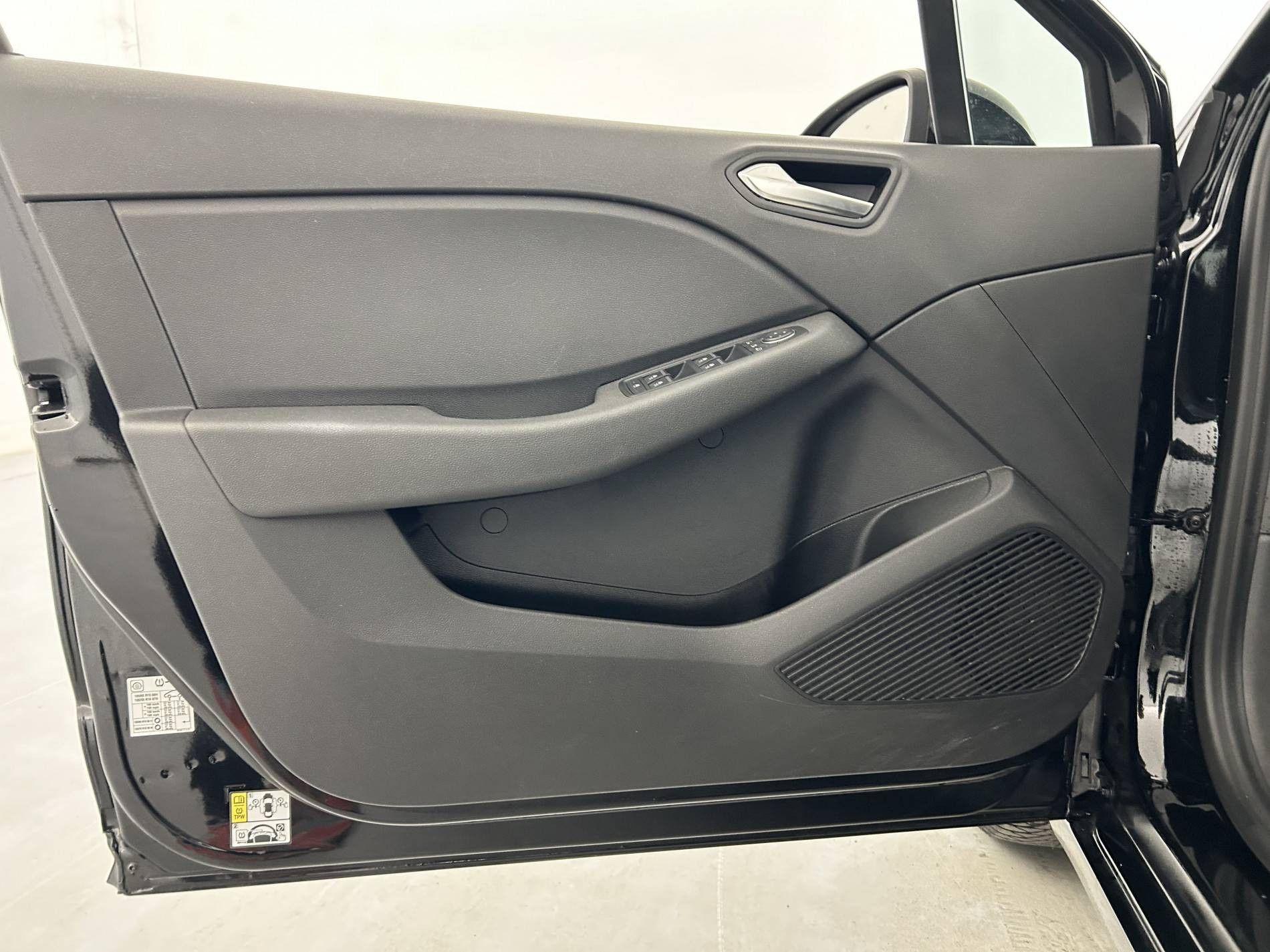 Vente en ligne Renault Clio 5 Clio TCe 90 au prix de 15 990 €