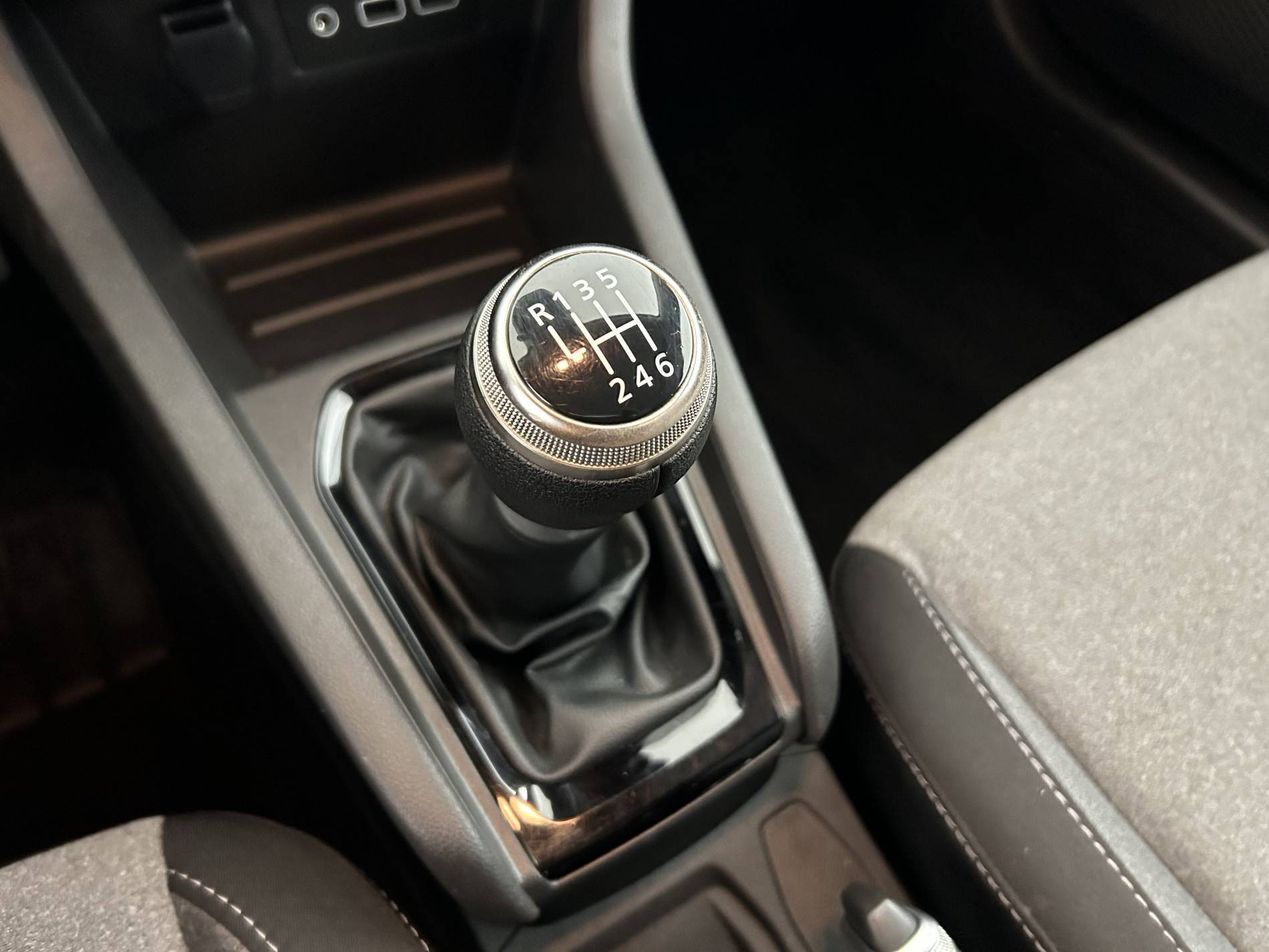 Vente en ligne Renault Clio 5 Clio TCe 90 au prix de 15 990 €